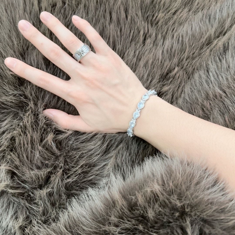 T*f*ny bracelets